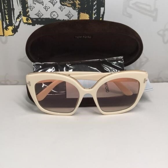 NEW Tom Ford Chantalle TF944 25T Women’s Sunglasses – Ivory / Gradient Pink - Picture 9 of 11